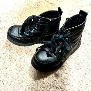 Children’s place boots size 11 boys